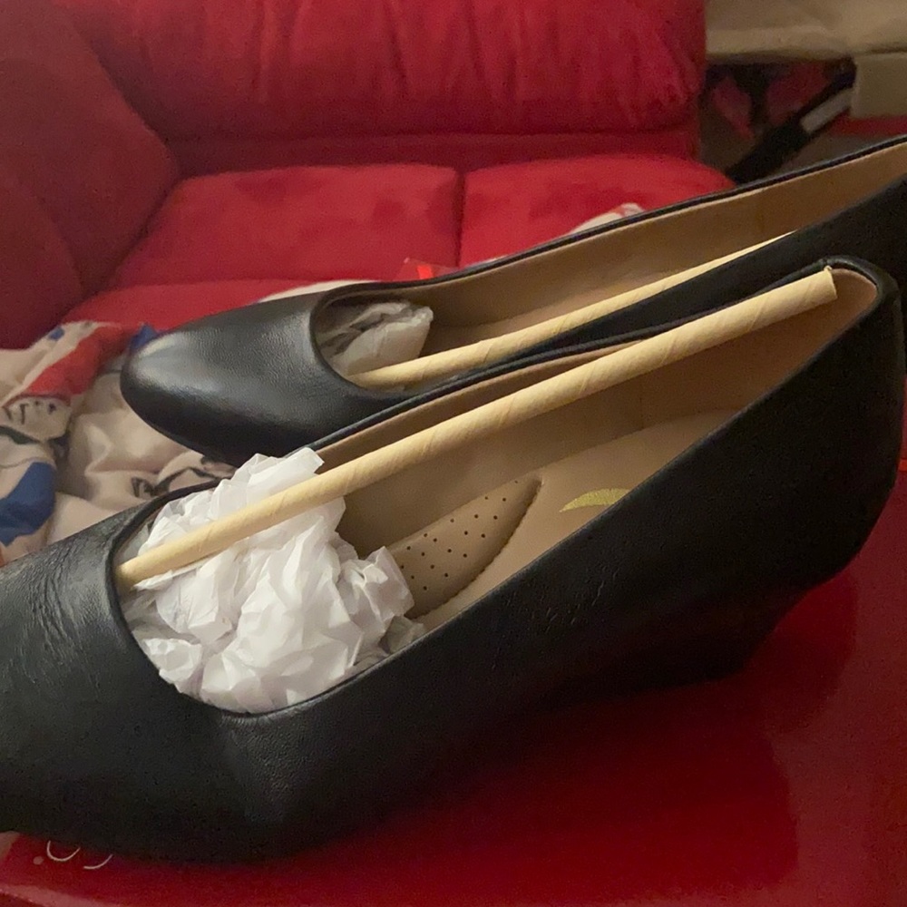 Wedge is too high. Only wore once